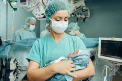 试管婴儿移植前子宫内膜薄 生殖医生建议做4件事。